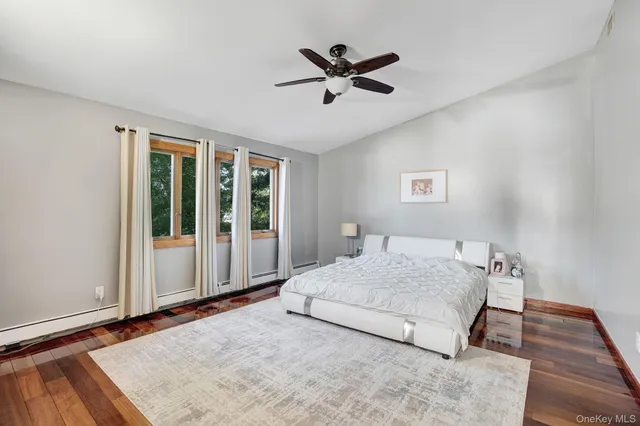 $1,299,000 | 9 Pine Lane, Valley Stream, NY 11581