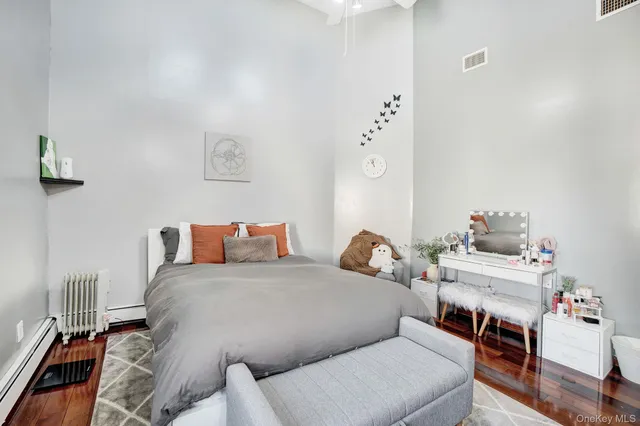 $1,299,000 | 9 Pine Lane, Valley Stream, NY 11581