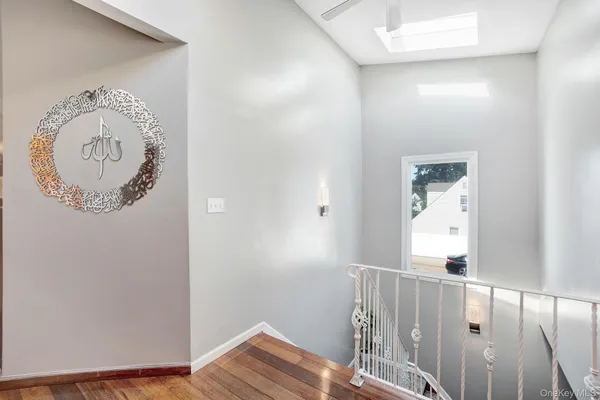 $1,299,000 | 9 Pine Lane, Valley Stream, NY 11581