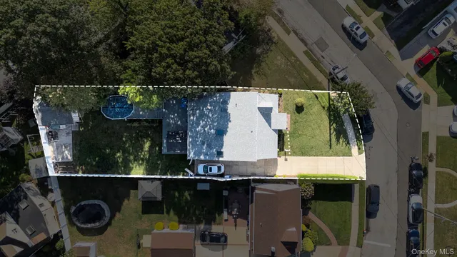 $1,299,000 | 9 Pine Lane, Valley Stream, NY 11581