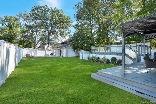 $1,299,000 | 9 Pine Lane, Valley Stream, NY 11581