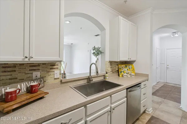 $209,900 | 7990 Baymeadows Road, Unit 201, Jacksonville, FL 32256