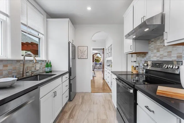 $1,095,000 | 2852 Johnson Avenue, Alameda, CA 94501