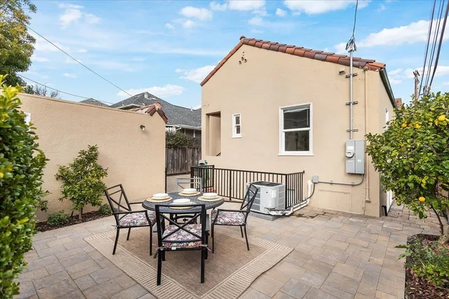 $1,095,000 | 2852 Johnson Avenue, Alameda, CA 94501