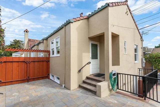$1,095,000 | 2852 Johnson Avenue, Alameda, CA 94501