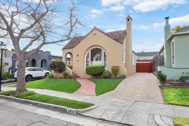 $1,095,000 | 2852 Johnson Avenue, Alameda, CA 94501
