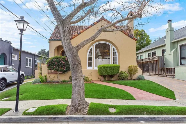 $1,095,000 | 2852 Johnson Avenue, Alameda, CA 94501