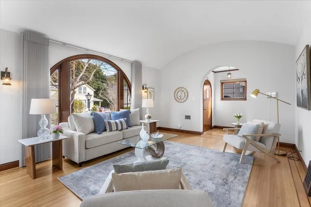 $1,095,000 | 2852 Johnson Avenue, Alameda, CA 94501