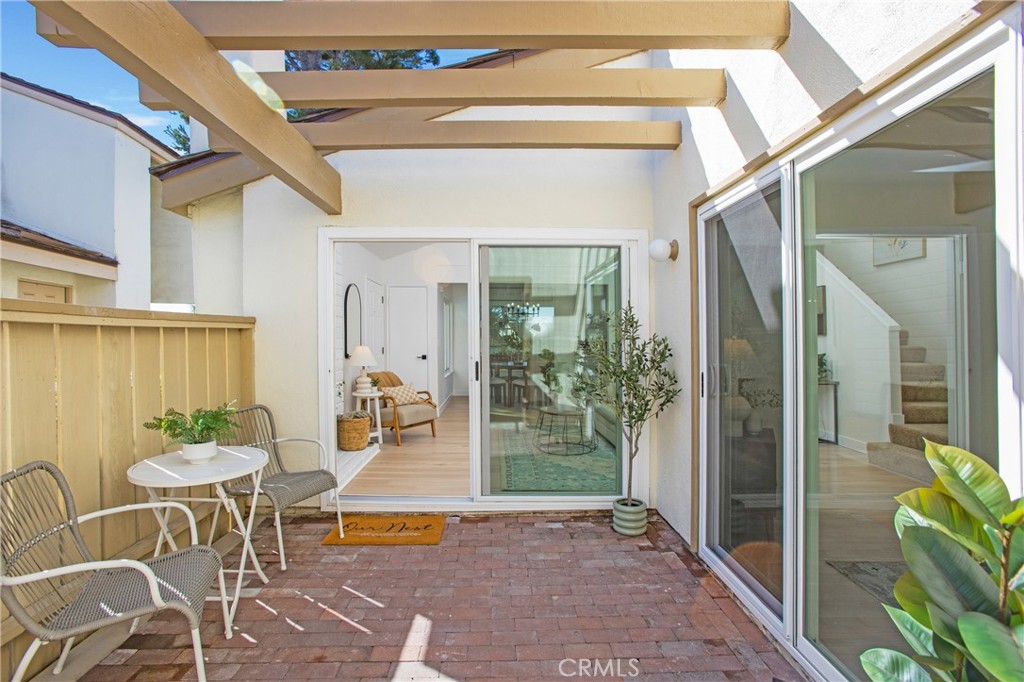 316 Mountain Court Brea, CA 92821 - Photo 20 of 33 a view of a chairs and table in the balcony