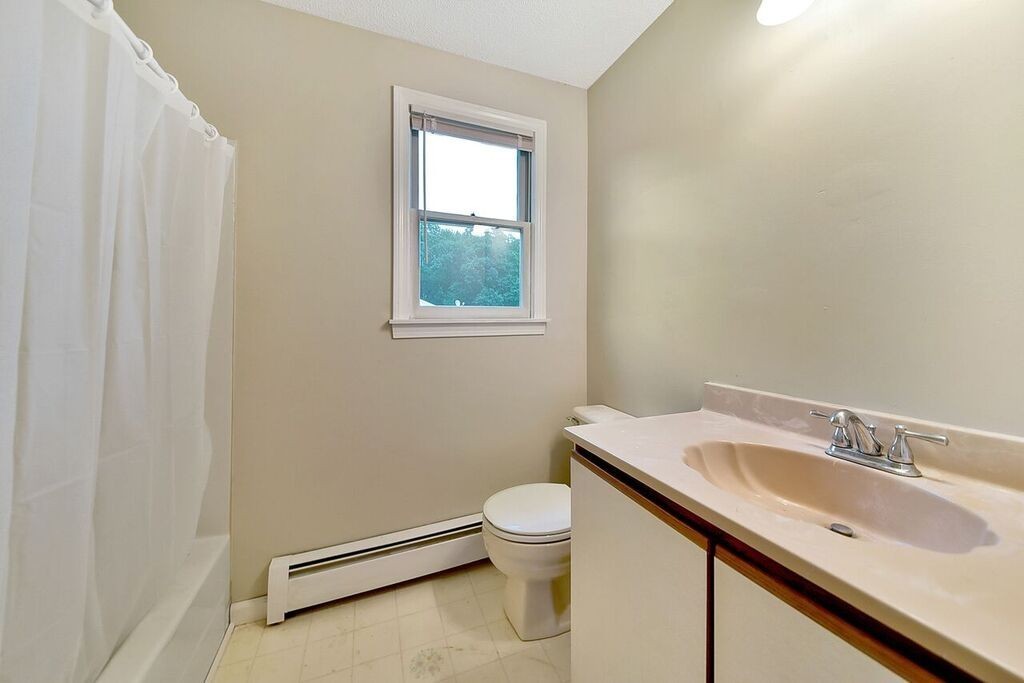 95-97 Kent Road Springfield, MA 01129 - Photo 18 of 25 Gallery Image 18