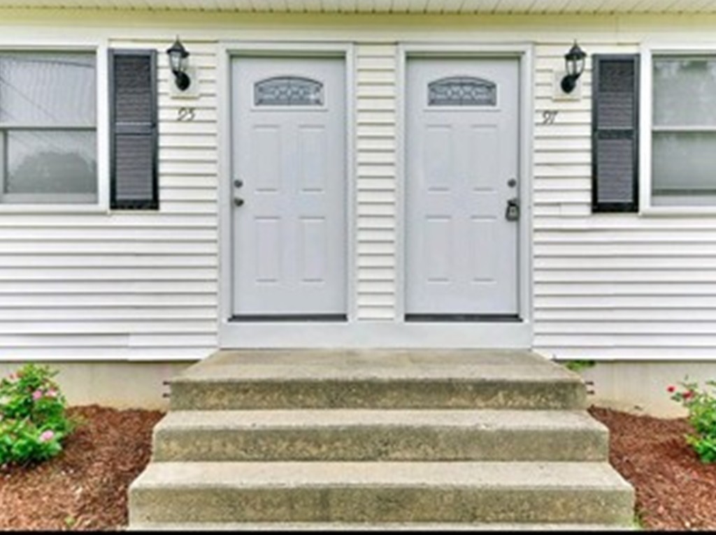95-97 Kent Road Springfield, MA 01129 - Photo 3 of 25 Gallery Image 3