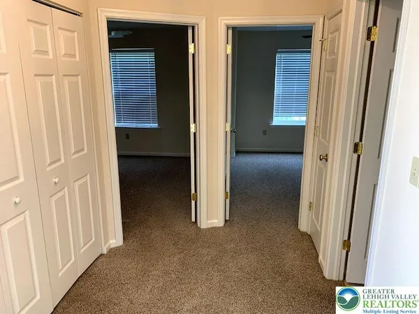 a view of empty room with window