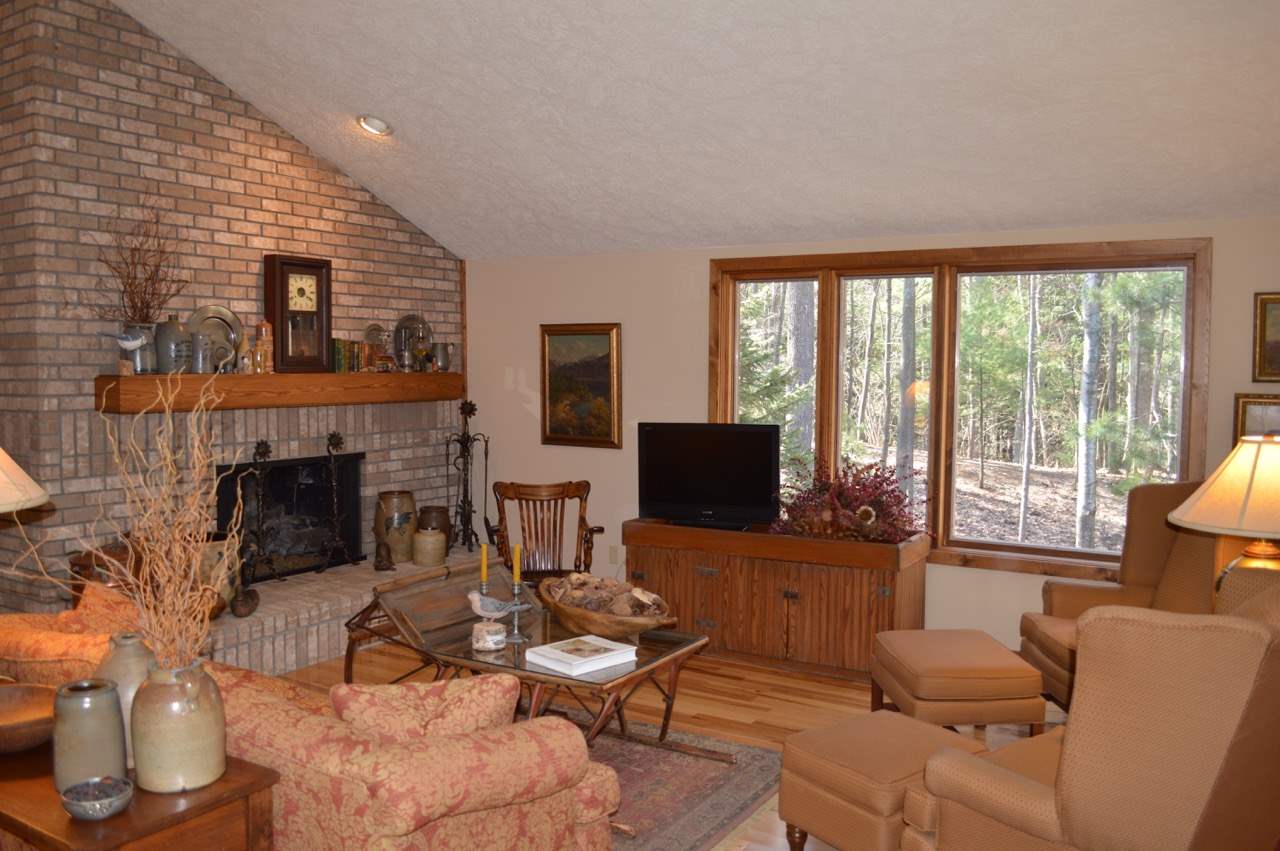 6453 Mission Ridge Traverse City, MI 49686 - Photo 6 of 25 1814124-5.JPG