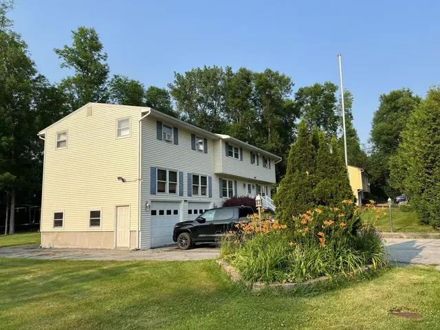 $695,000 | 166 Lakeview Drive, Shelburne, VT 05482