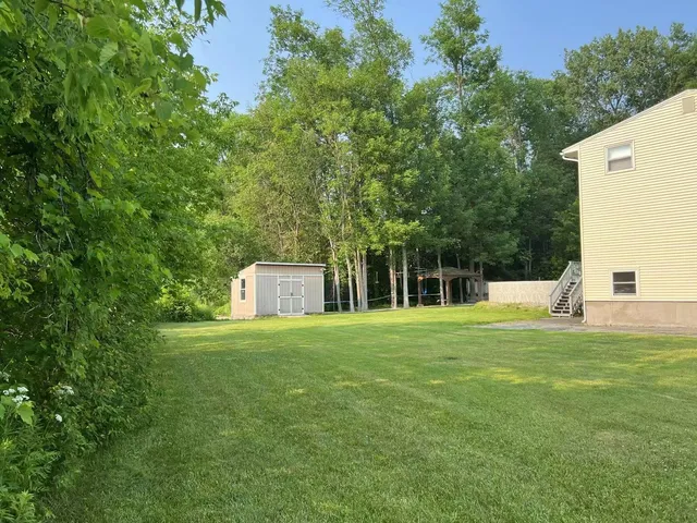 $695,000 | 166 Lakeview Drive, Shelburne, VT 05482