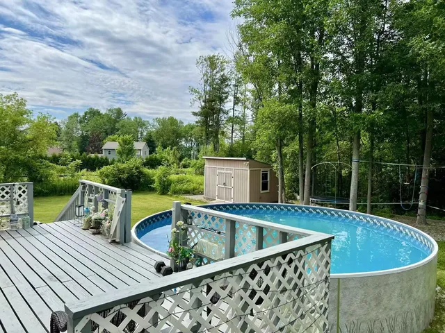$695,000 | 166 Lakeview Drive, Shelburne, VT 05482
