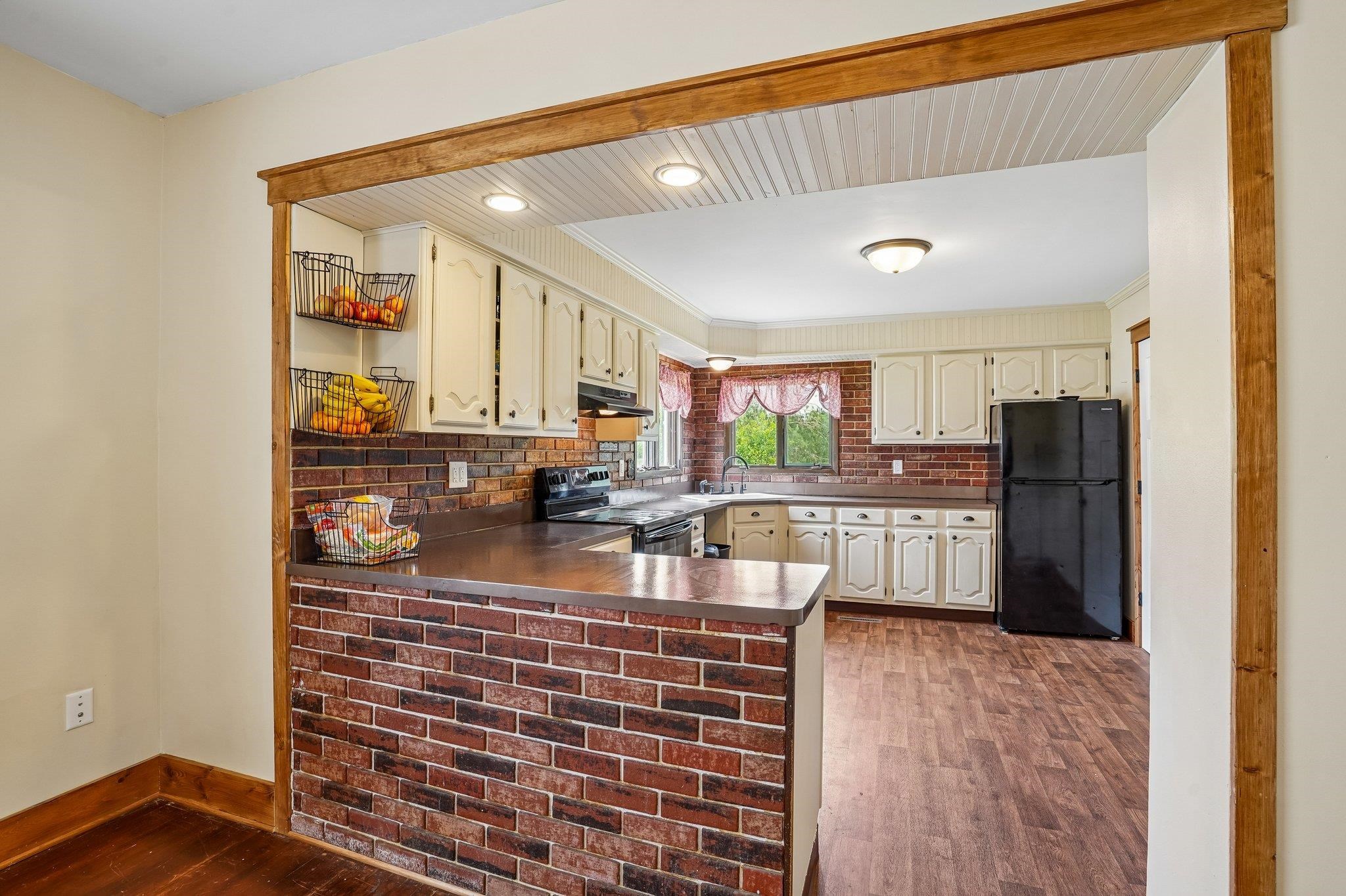 513 Waterloo Street Columbus, WI 53925 - Photo 5 of 28