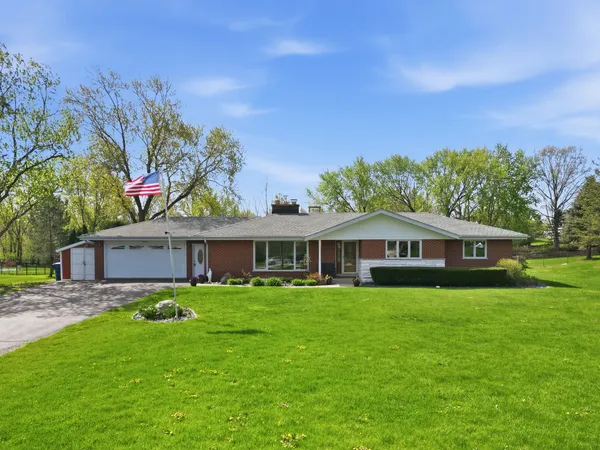 $579,900 | 13 Wild Cherry Lane, Palos Park, IL 60464