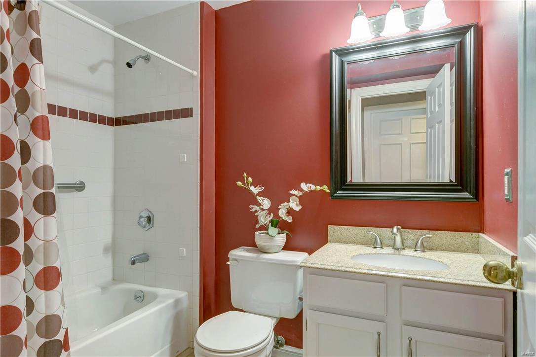 8 Preston Ridge Court Chesterfield, MO 63017 - Photo 32 of 39 Gallery Image 32