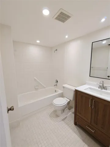 $2,500 | 1801 Eleuthera Point, Unit J3, Coconut Creek, FL 33066