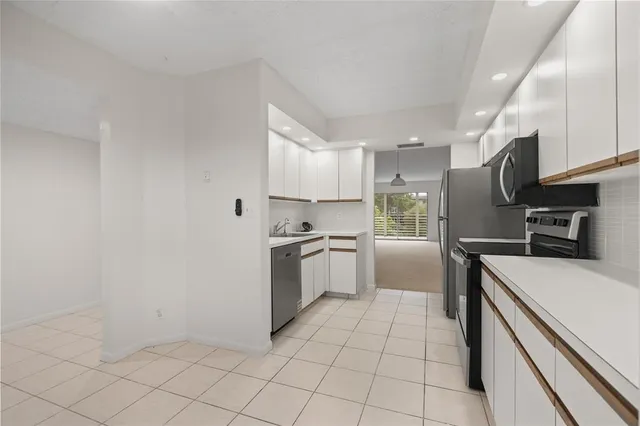 $2,500 | 1801 Eleuthera Point, Unit J3, Coconut Creek, FL 33066