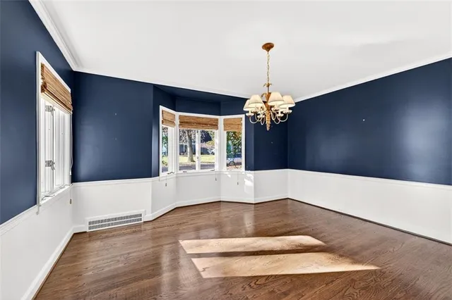 $715,000 | 5509 Norwood Road, Fairway, KS 66205