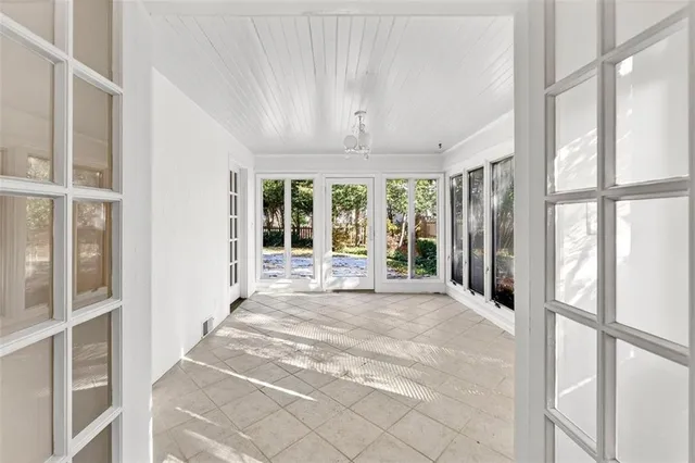 $715,000 | 5509 Norwood Road, Fairway, KS 66205