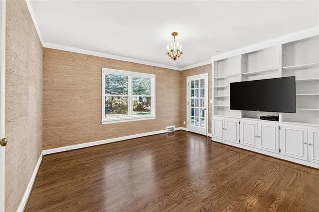 $715,000 | 5509 Norwood Road, Fairway, KS 66205