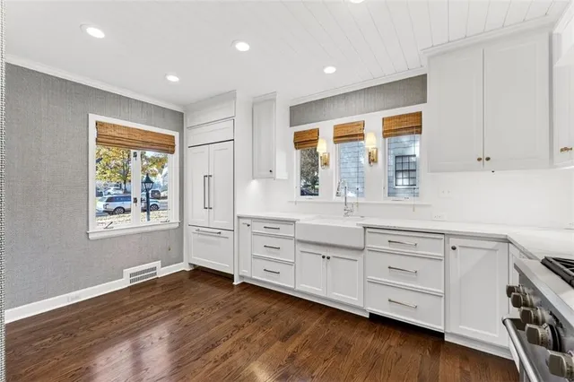 $715,000 | 5509 Norwood Road, Fairway, KS 66205