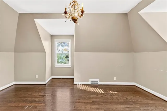 $715,000 | 5509 Norwood Road, Fairway, KS 66205