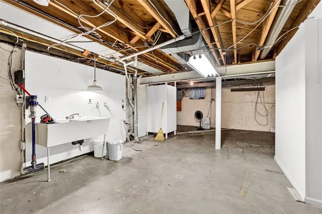 $715,000 | 5509 Norwood Road, Fairway, KS 66205