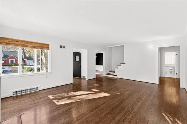 $715,000 | 5509 Norwood Road, Fairway, KS 66205