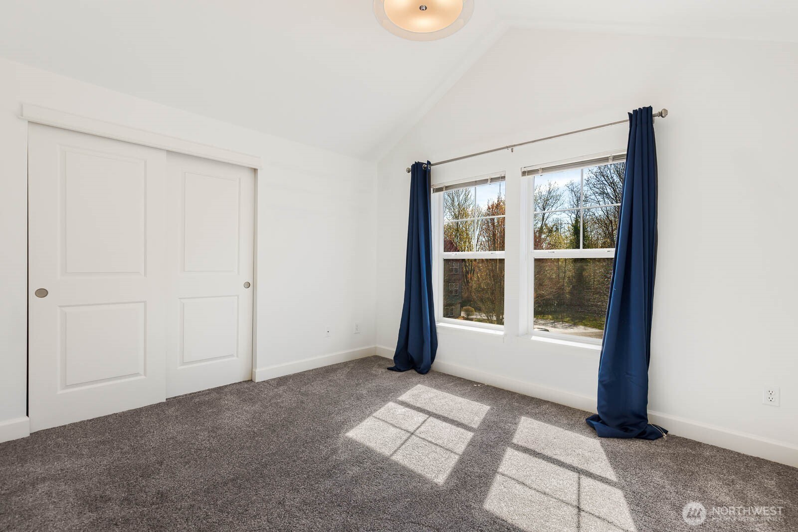 7123 Shinkle Place Southwest Seattle, WA 98106 - Photo 18 of 26