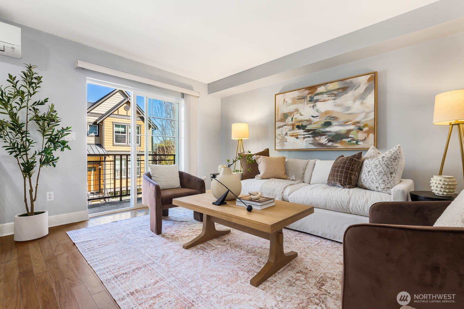 7123 Shinkle Place Southwest Seattle, WA 98106 - Photo 4 of 26