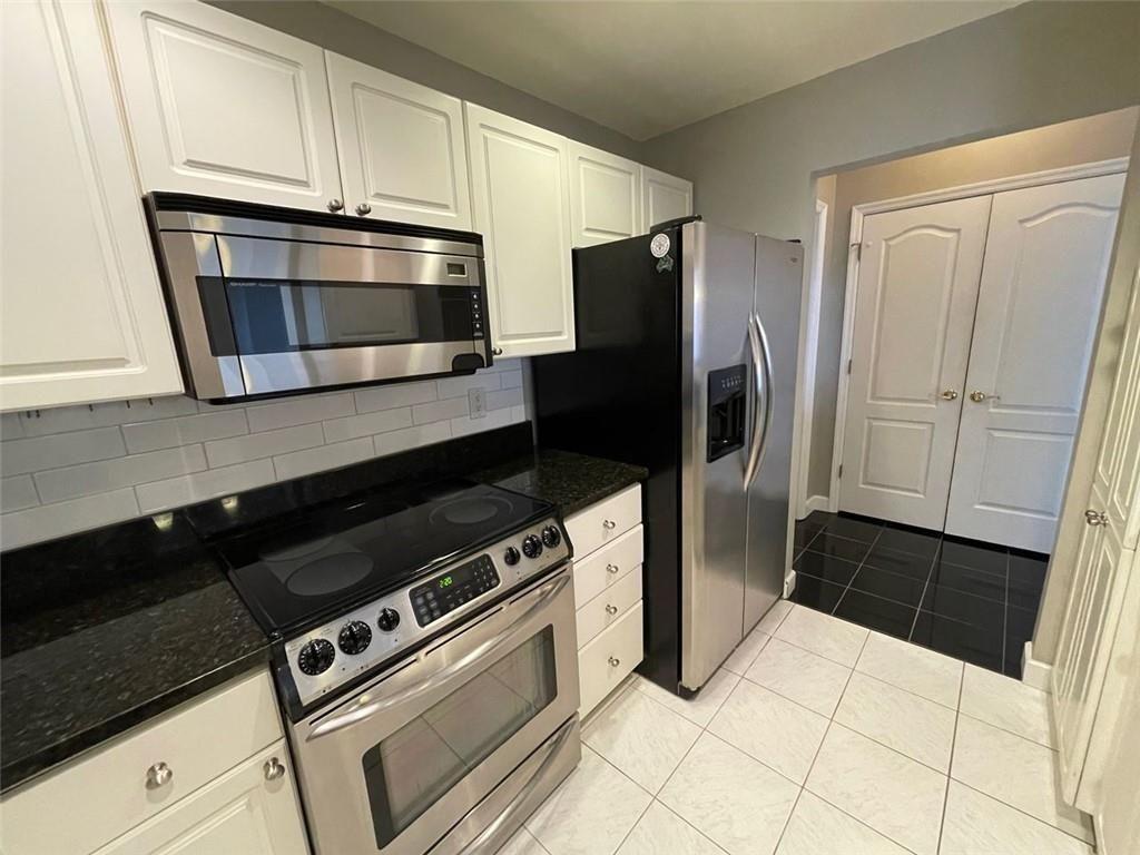 3475 Oak Valley Road Northeast, Unit 1480 Atlanta, GA 30326 - Photo 6 of 28 Gallery Image 6