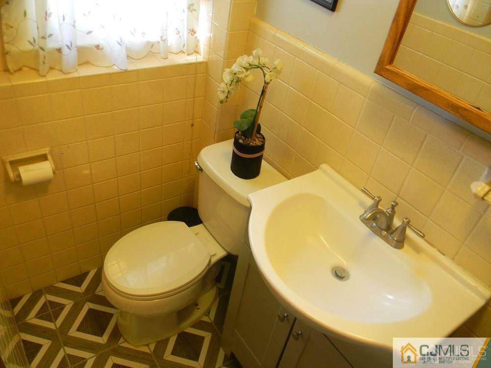 687 Mantoloking Road Brick, NJ 08723 - Photo 7 of 12