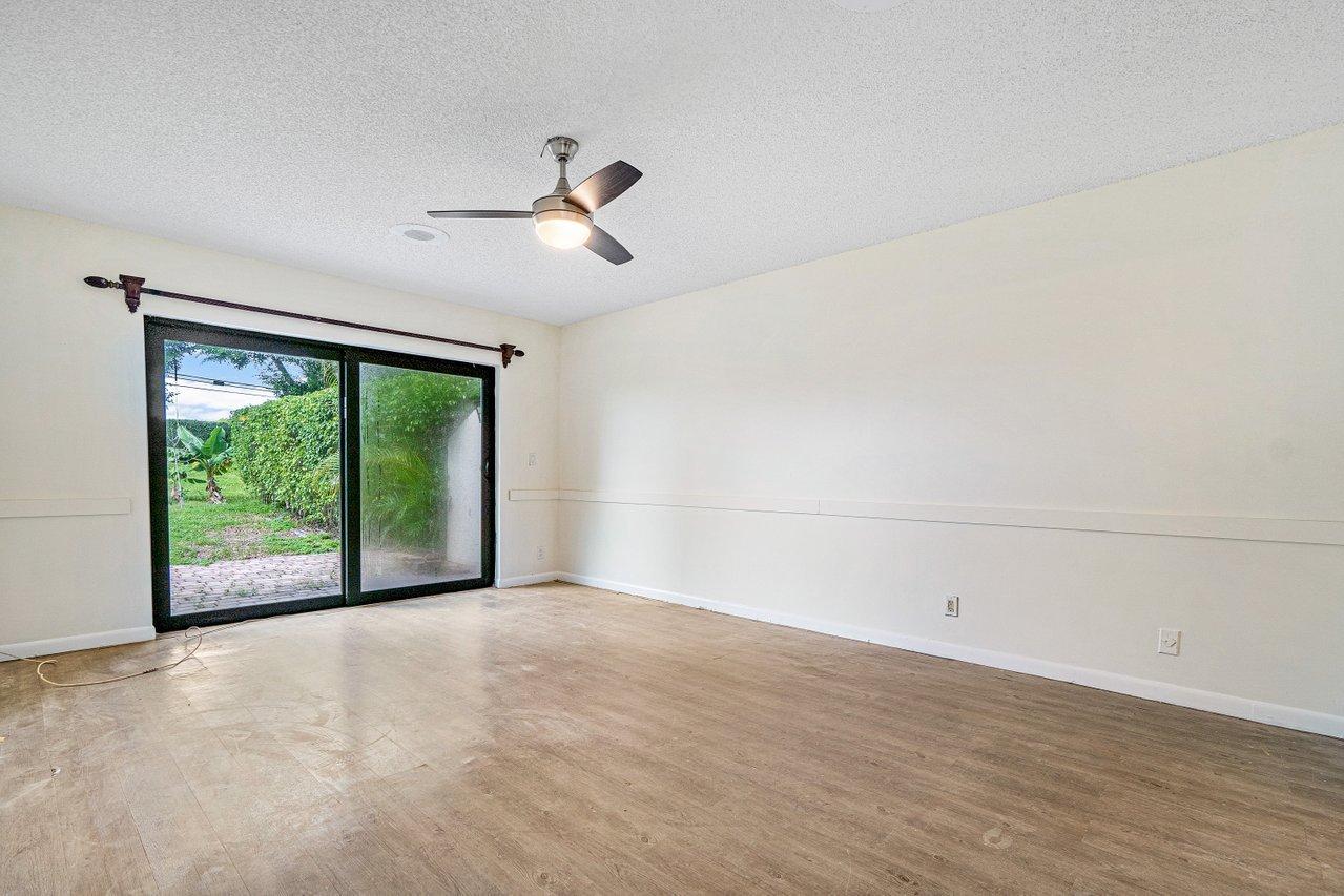 9877 Erica Court Boca Raton, FL 33496 - Photo 14 of 34 23