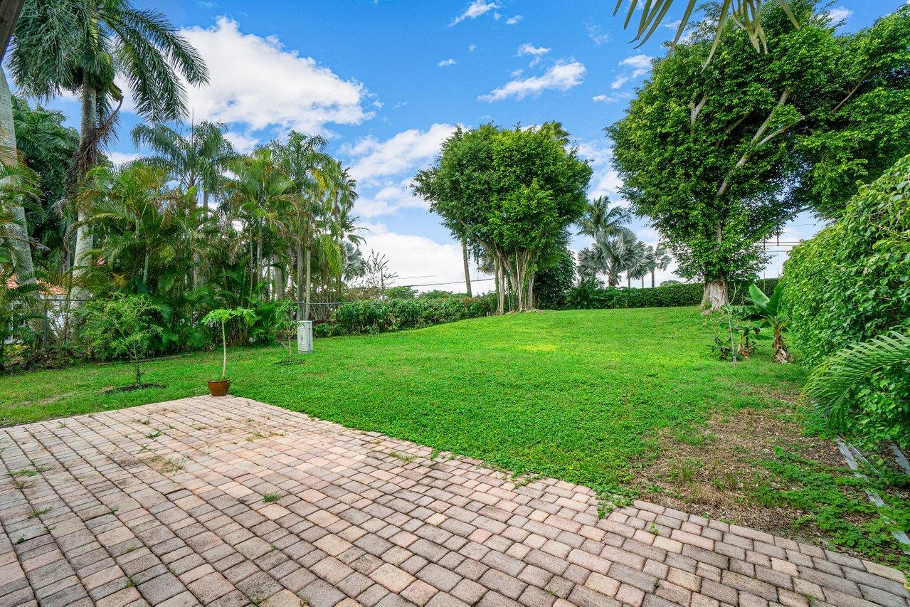 9877 Erica Court Boca Raton, FL 33496 - Photo 24 of 34 27