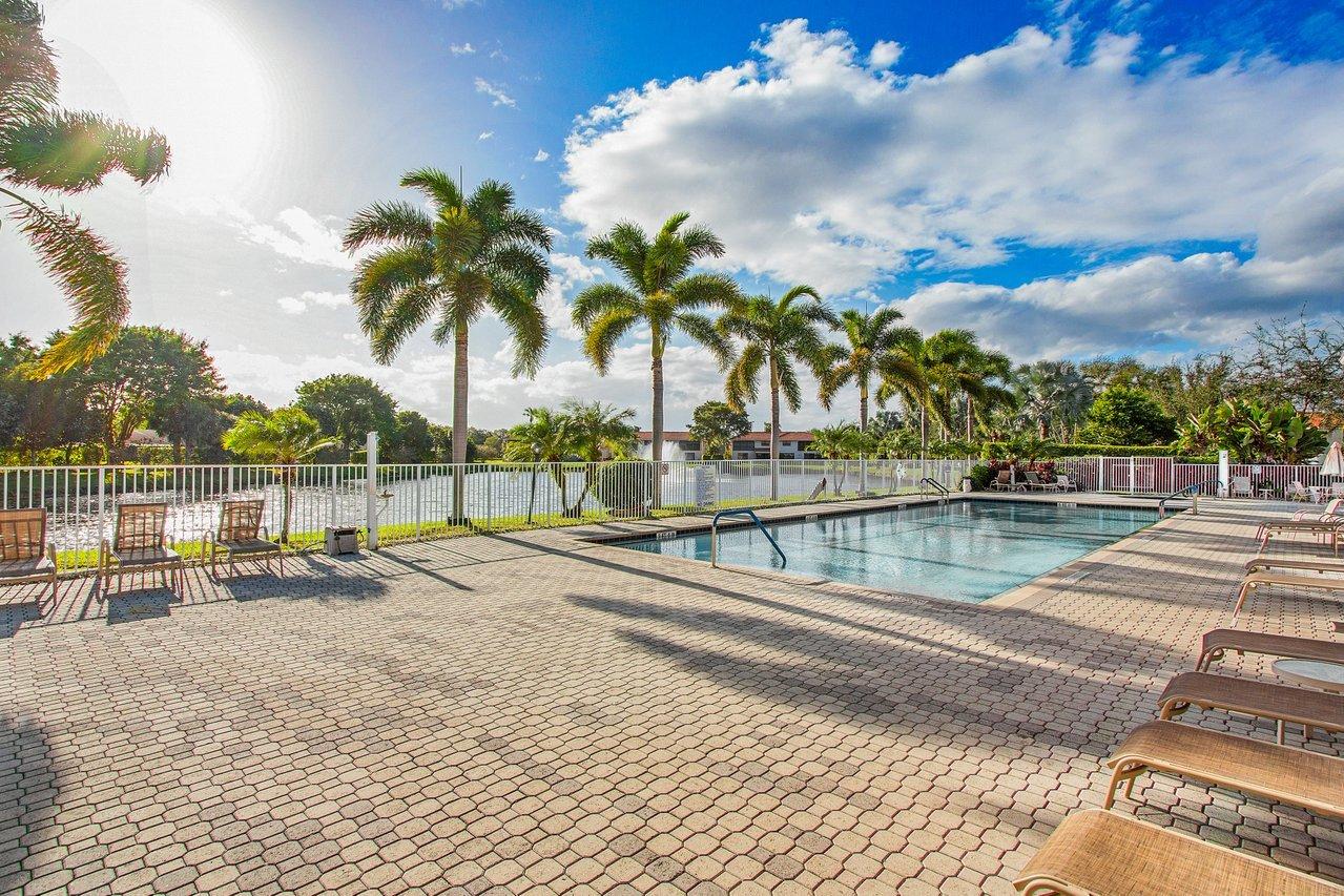 9877 Erica Court Boca Raton, FL 33496 - Photo 29 of 34 030-9877EricaCourt-BocaRaton-FL-33496-SM