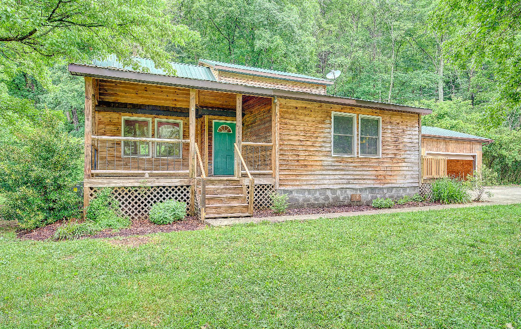 1019 Highway 321 Hampton, TN 37658 - Photo 20 of 26 18