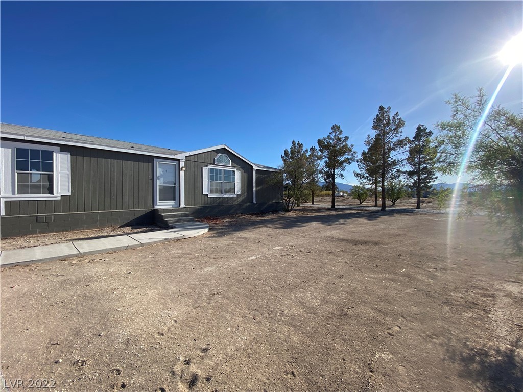 1391 East Gamebird Road Pahrump, NV 89048 - Photo 2 of 26