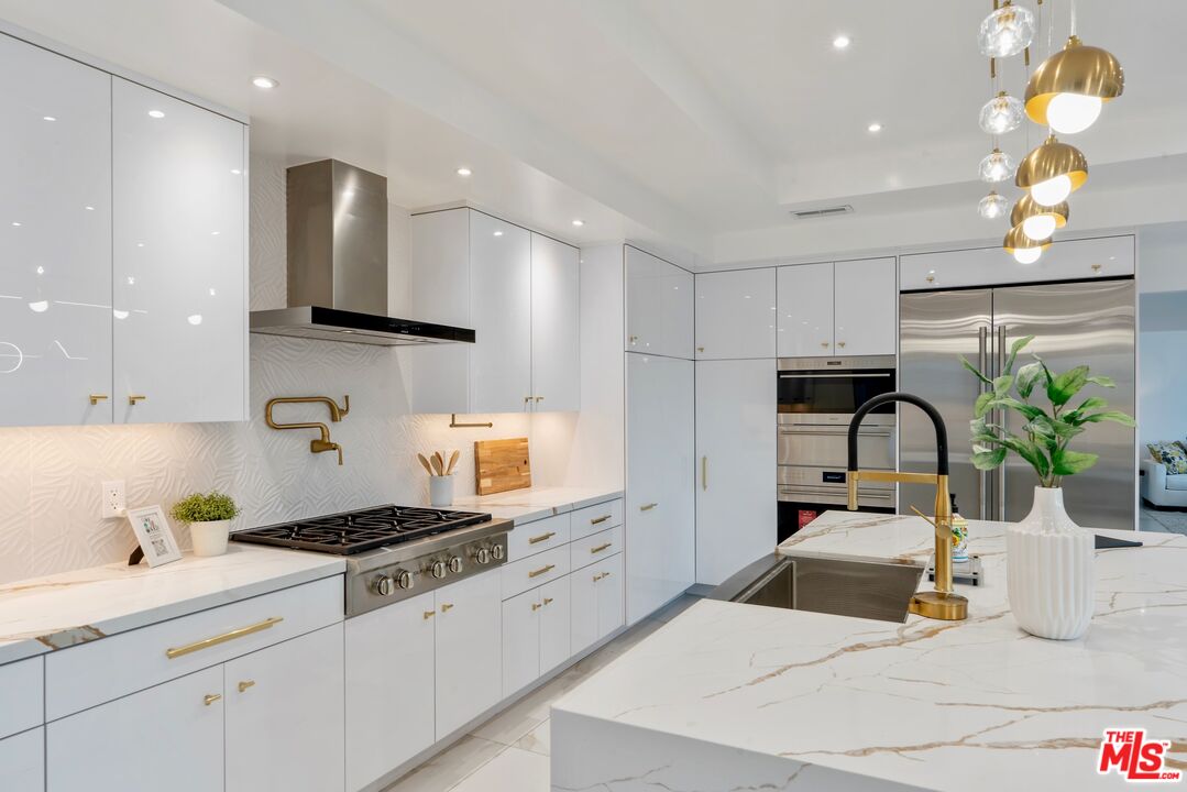 4854 Brewster Drive Tarzana, CA 91356 - Photo 26 of 60