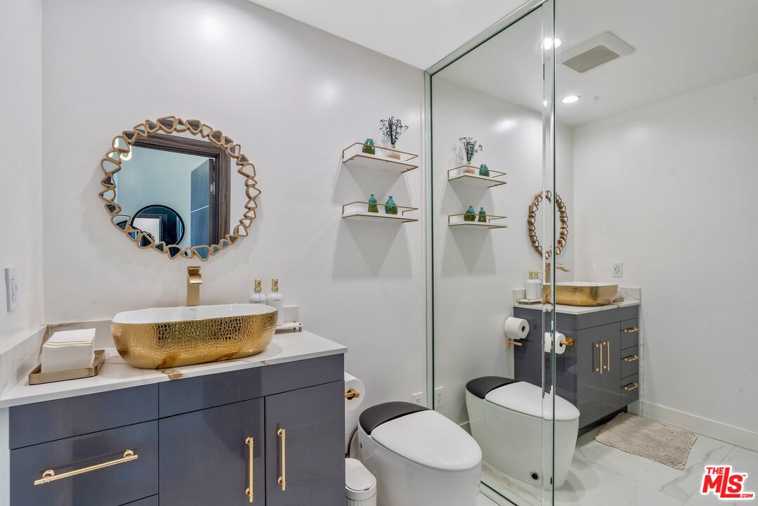 4854 Brewster Drive Tarzana, CA 91356 - Photo 30 of 60