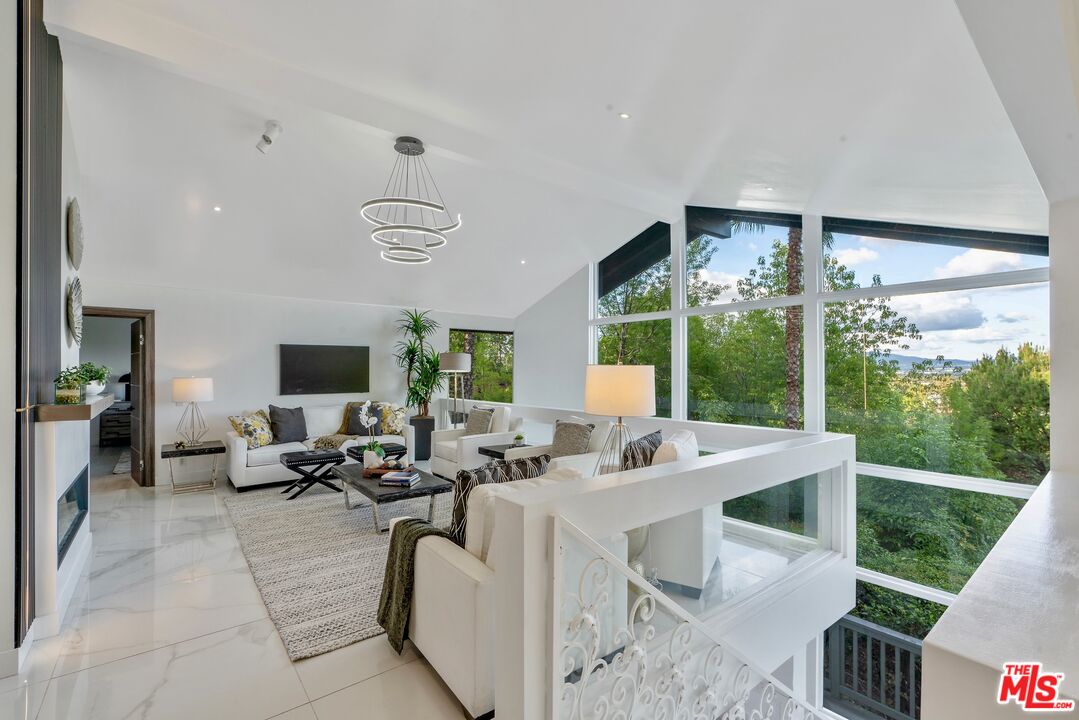 4854 Brewster Drive Tarzana, CA 91356 - Photo 31 of 60