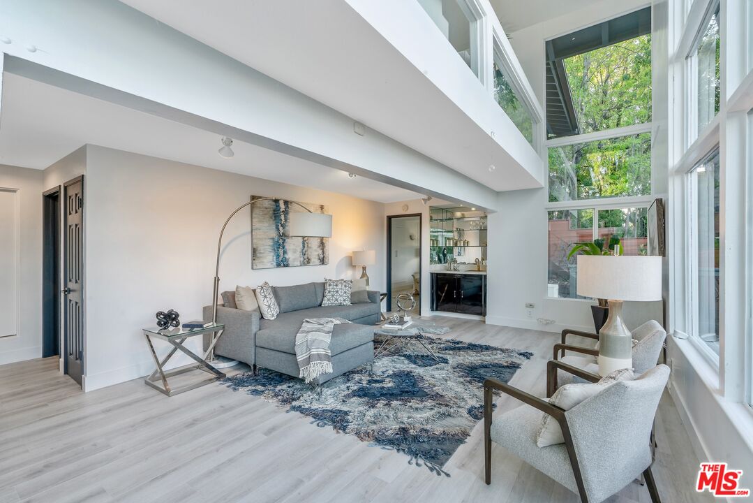 4854 Brewster Drive Tarzana, CA 91356 - Photo 34 of 60