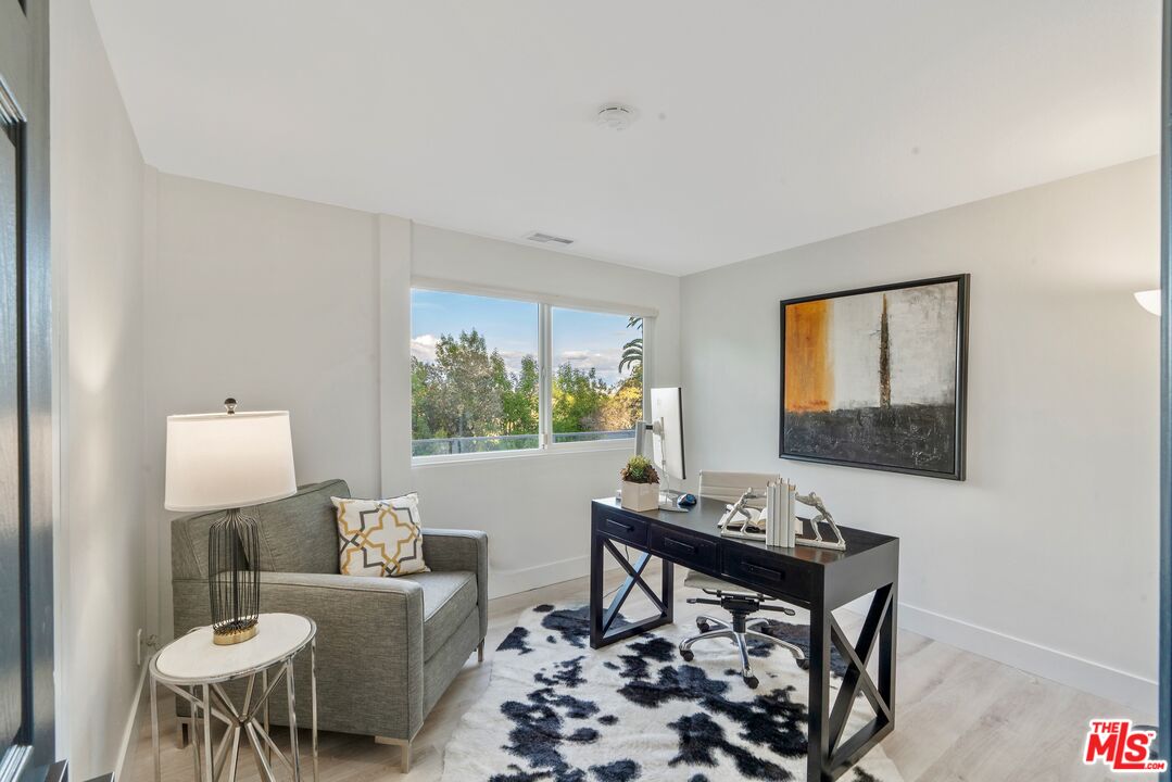 4854 Brewster Drive Tarzana, CA 91356 - Photo 48 of 60