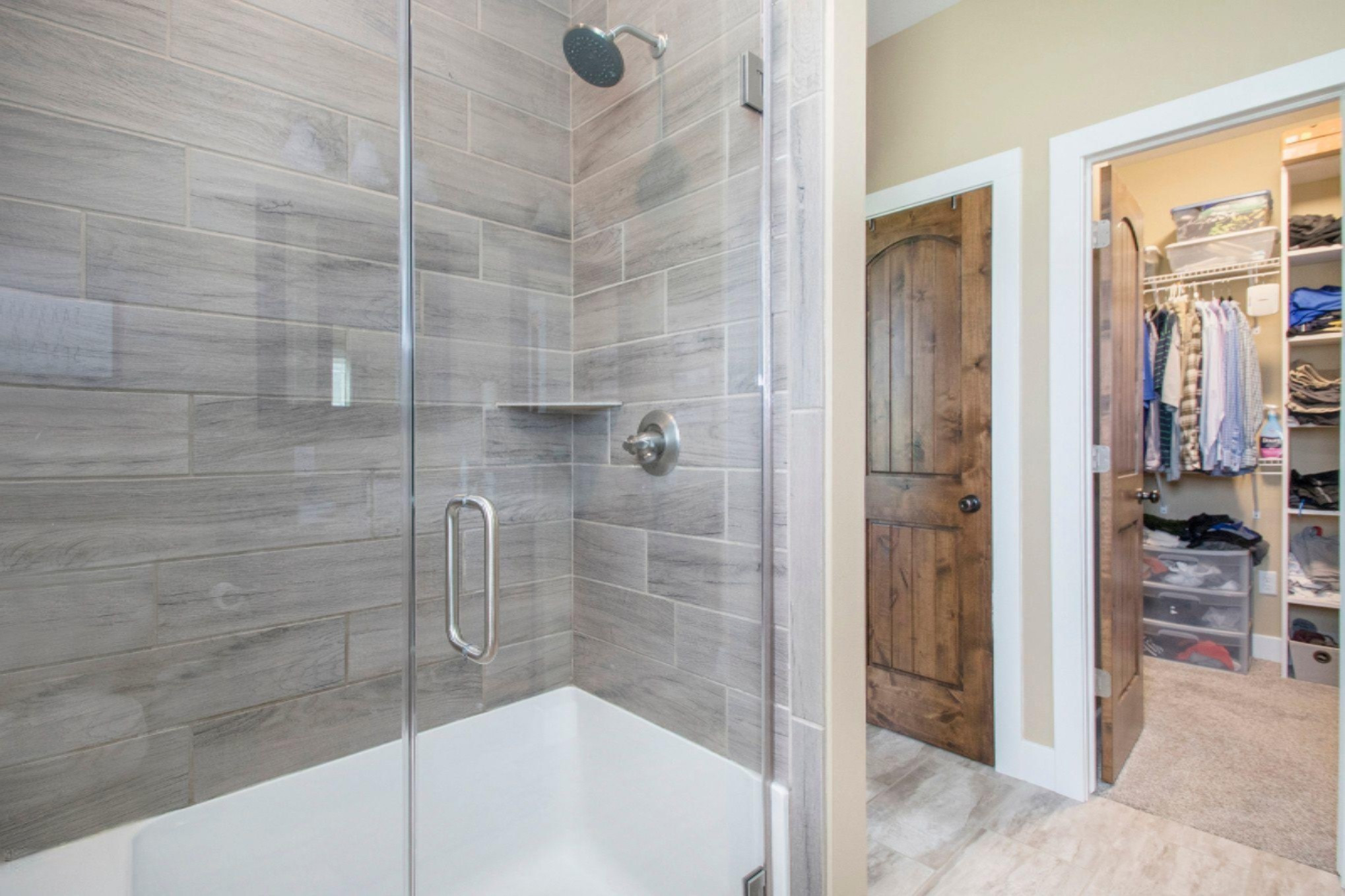 70671 Fir Road Niles, MI 49120 - Photo 18 of 35 master shower