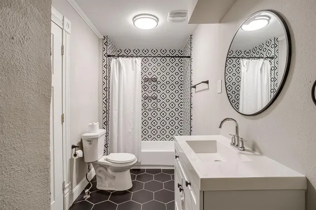 $255,000 | 507 North Buffalo Street, Cleburne, TX 76033