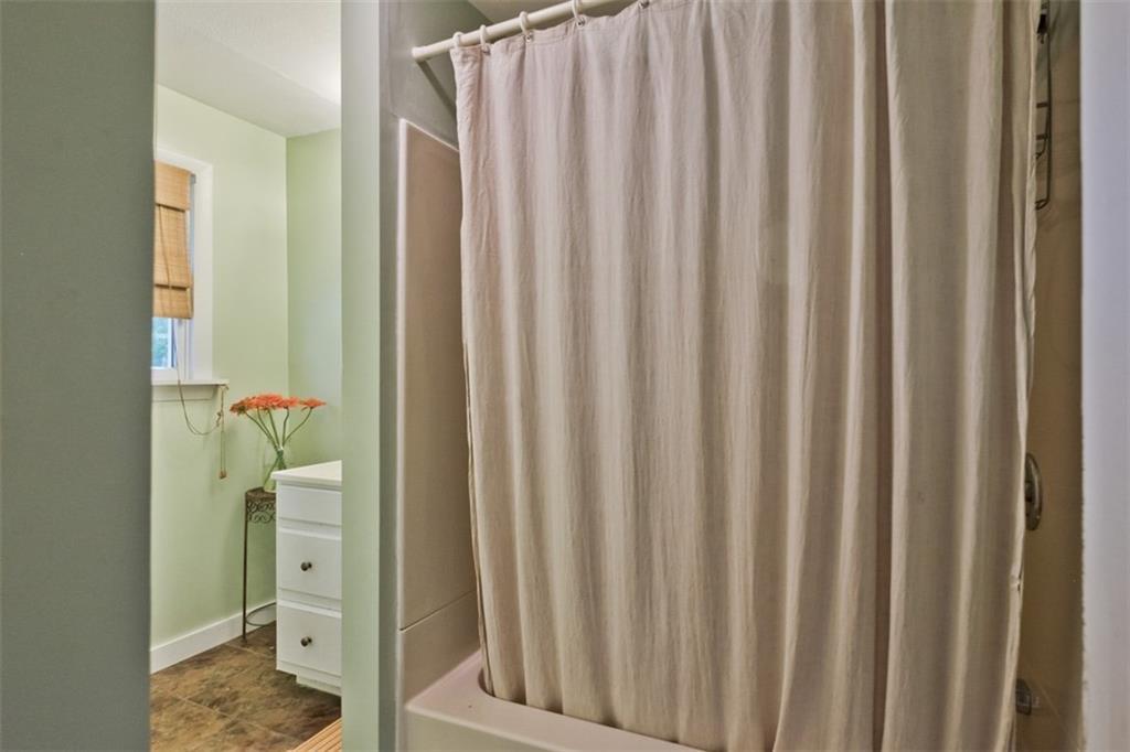 114 Blackstrap Road Cumberland, ME 04021 - Photo 11 of 27 Photo