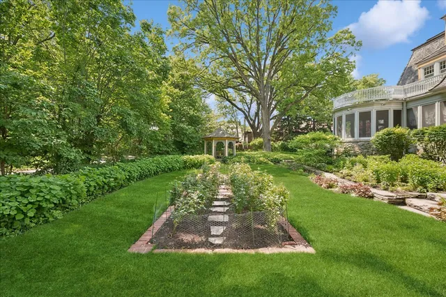 $2,995,000 | 202 Greenwood Street, Evanston, IL 60201